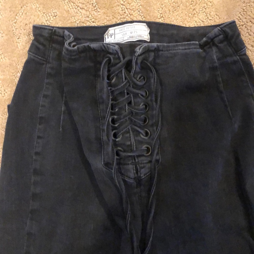 Jeans - Picture 2 of 3